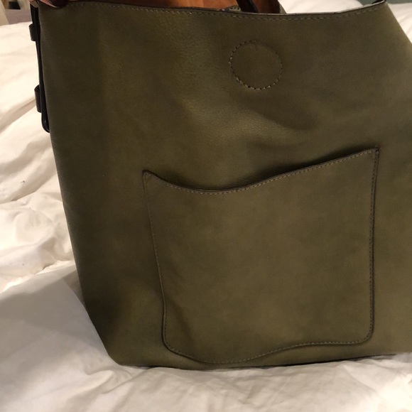 Olive colored vegan leather handbag - Picture 4 of 4